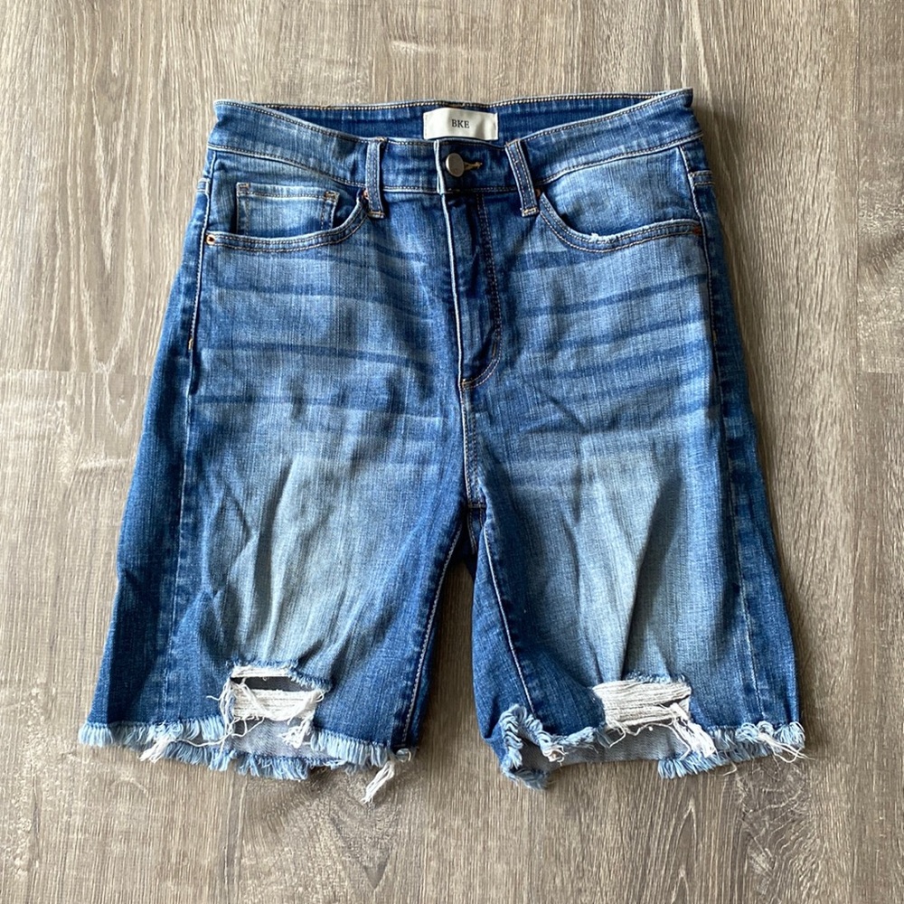 BKE Payton High Rise Bermudas size 28